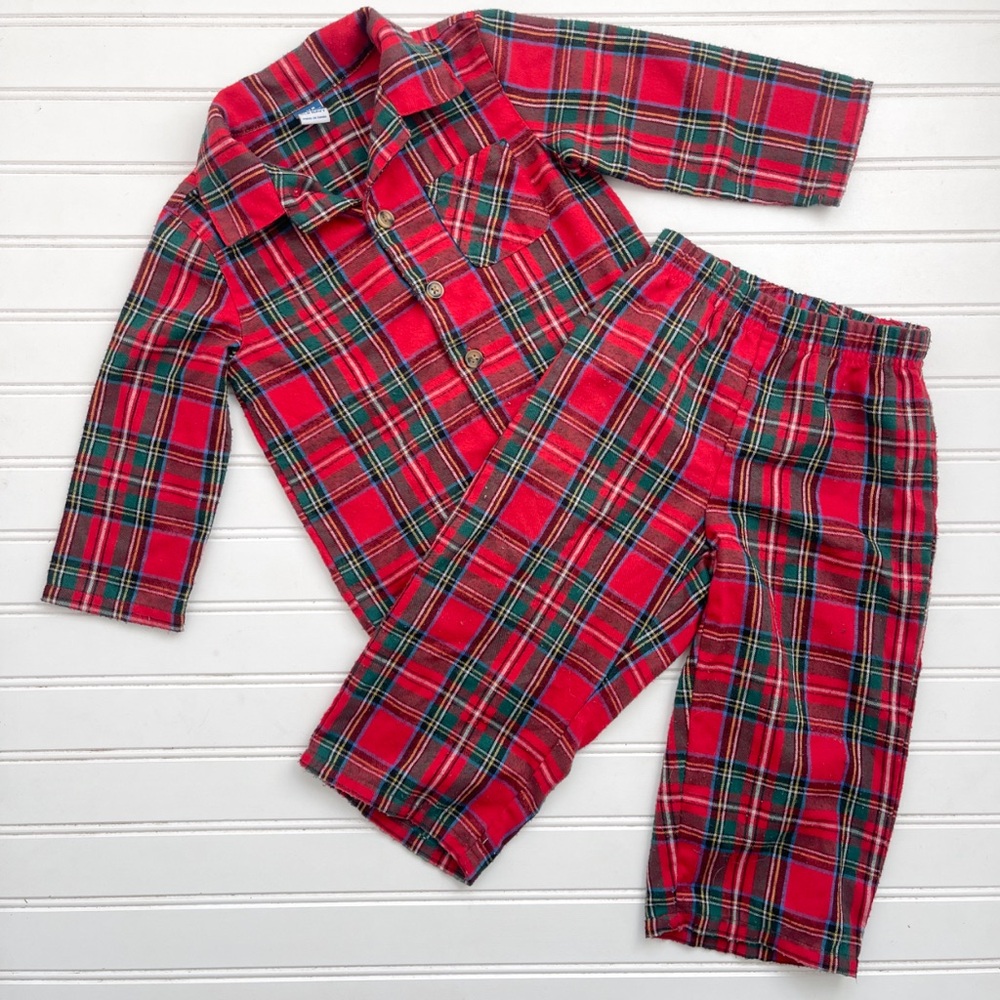 OLD NAVY Christmas Plaid Flannel Pajama Set